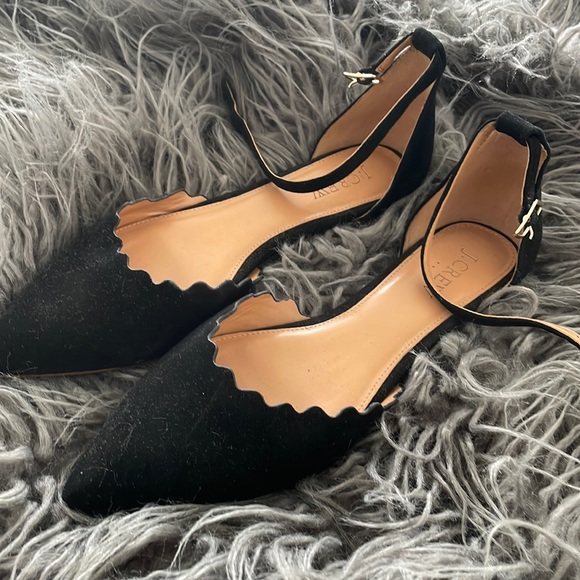 MOVING. CLOSE OUT. J.CREW LOVELY BLACK FLAT.